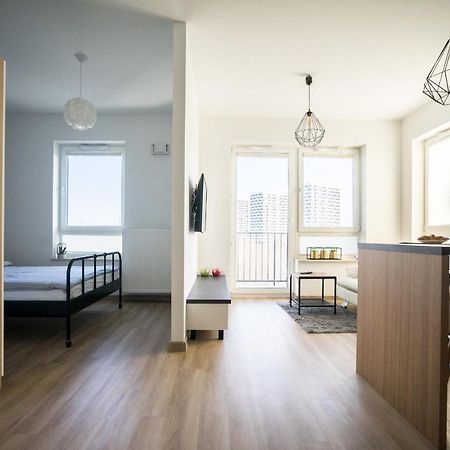Bizapartments - Modern Flats With Parking Warsaw Luaran gambar