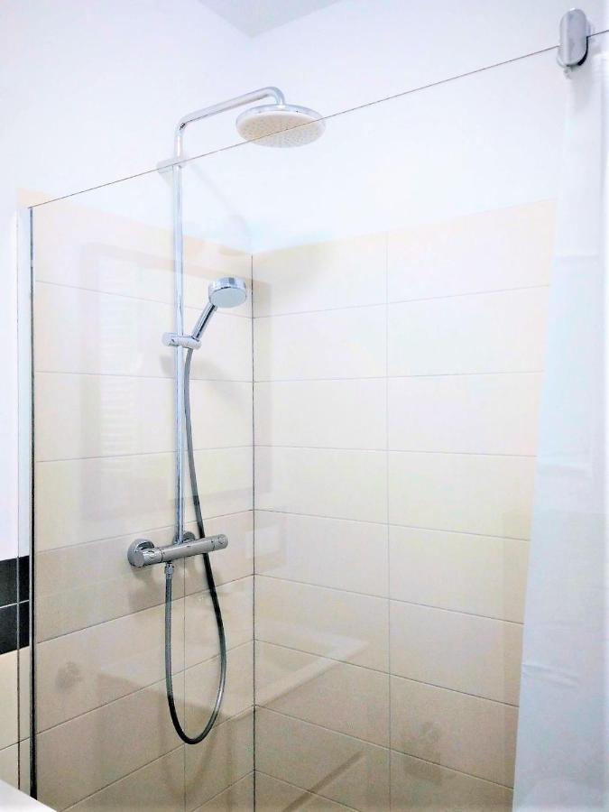 Bizapartments - Modern Flats With Parking Warsaw Luaran gambar