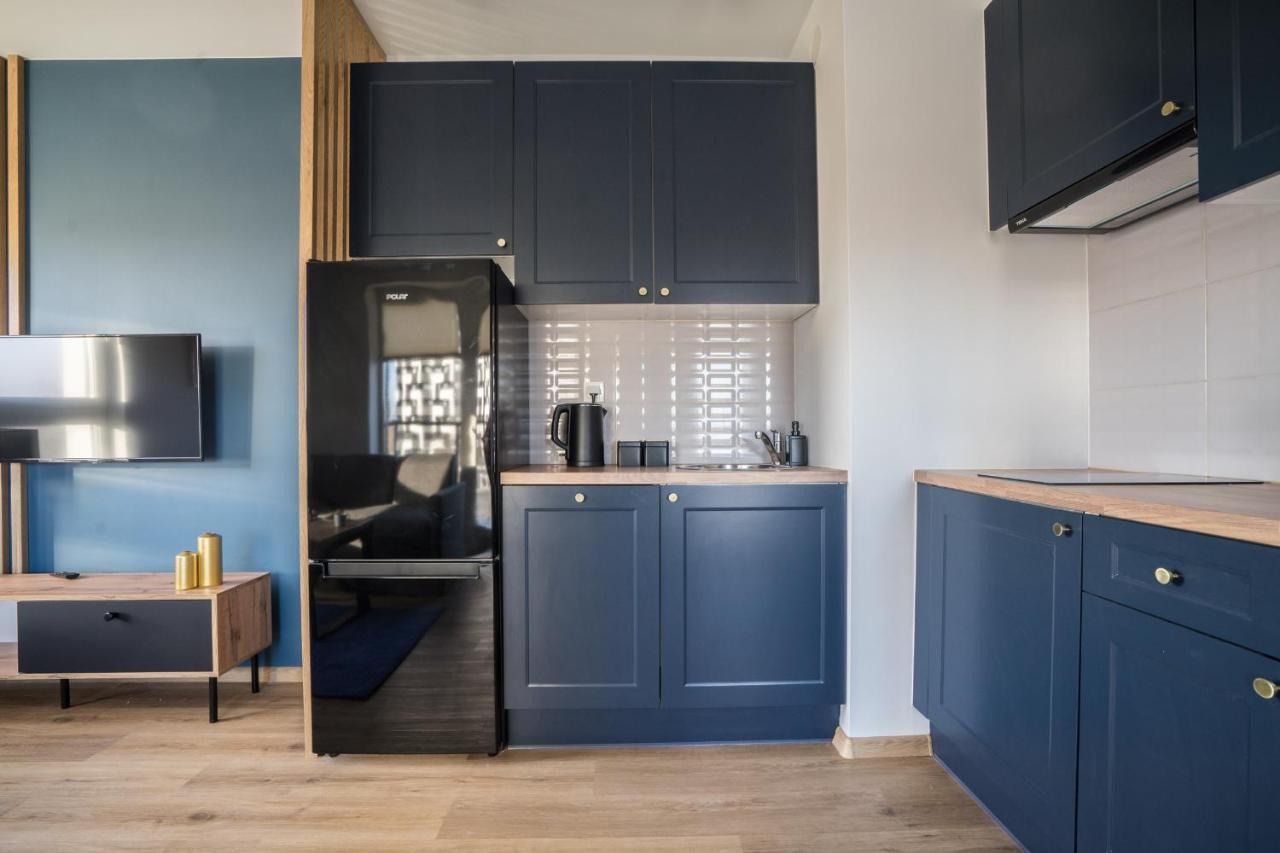 Bizapartments - Modern Flats With Parking Warsaw Luaran gambar