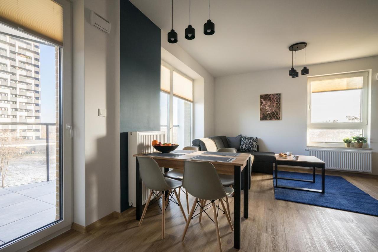 Bizapartments - Modern Flats With Parking Warsaw Luaran gambar