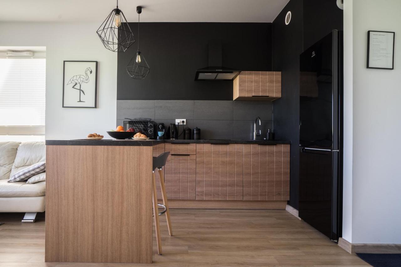 Bizapartments - Modern Flats With Parking Warsaw Luaran gambar