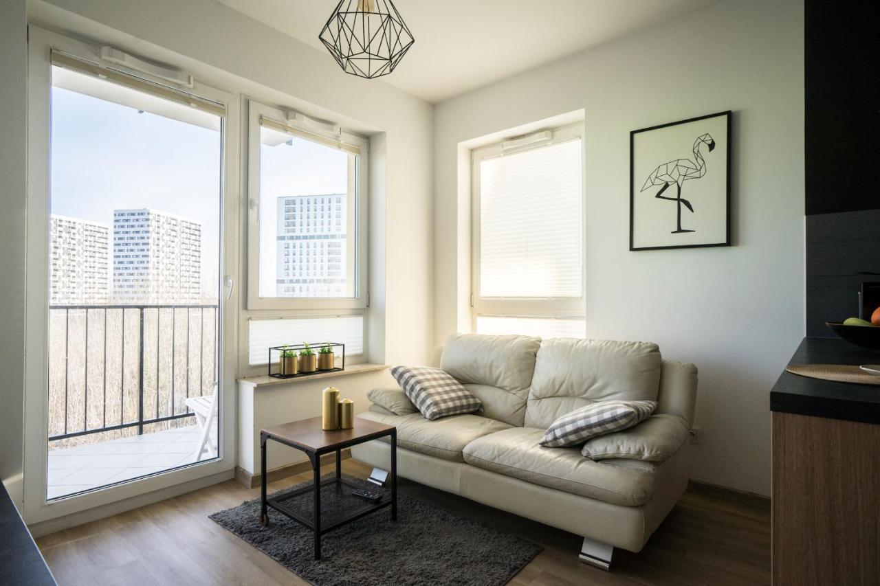 Bizapartments - Modern Flats With Parking Warsaw Luaran gambar