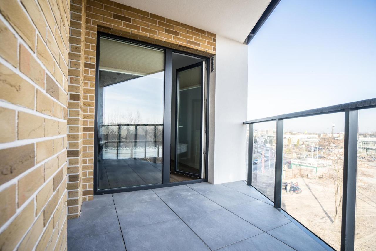 Bizapartments - Modern Flats With Parking Warsaw Luaran gambar